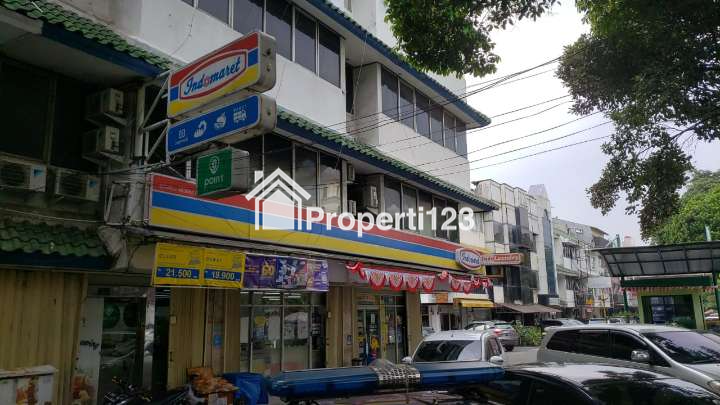 Turun Harga, Dijual Cepat Rukan Gandeng Tiga di Wijaya Grand Center, Jl. Dharmawangsa 3, Kel. Pulo, Kec. Kebayoran Baru, Jakarta Selatan - 6