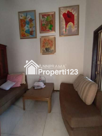Rumah second 2 lantai murah untuk kosan diperumnas beji depok utara - 2