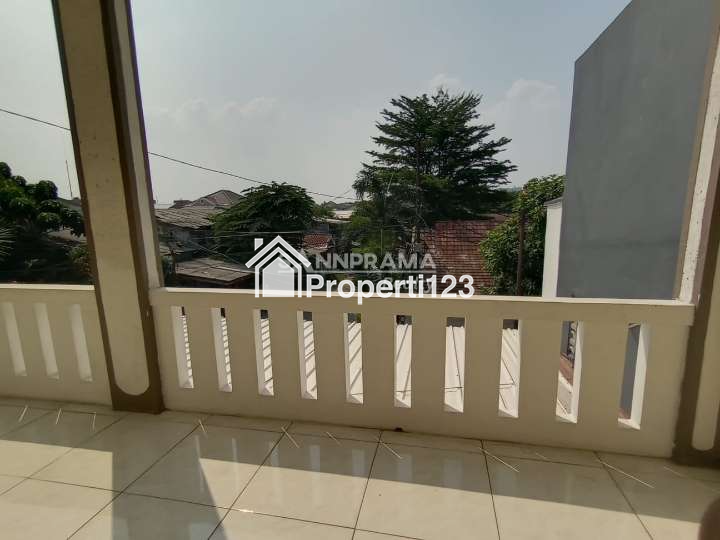 Rumah second 2 lantai murah untuk kosan diperumnas beji depok utara - 9