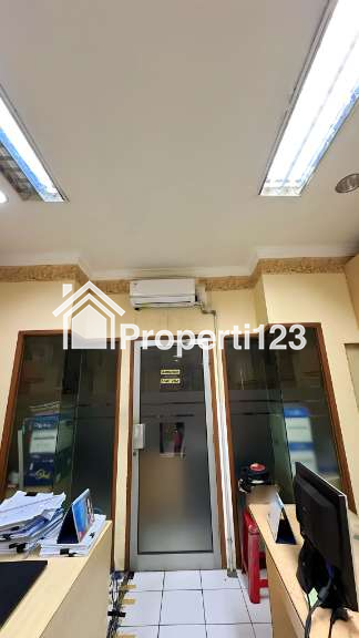 Dijual Ruko di Komplek Mutiara Taman Palem, Jln Raya Outer Ring Road, Cengkareng, Jakarta Barat - 9