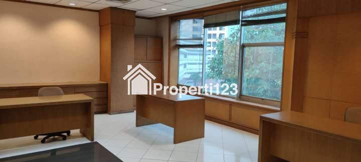 Dijual Cepat Building di Jl. Johar, Kebon Sirih, Menteng, Jakarta Pusat - 11