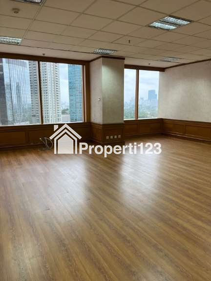 Disewakan Office Space di Menara Sudirman, Jln Jendral Sudirman Kav 60, Jakarta Selatan - 5