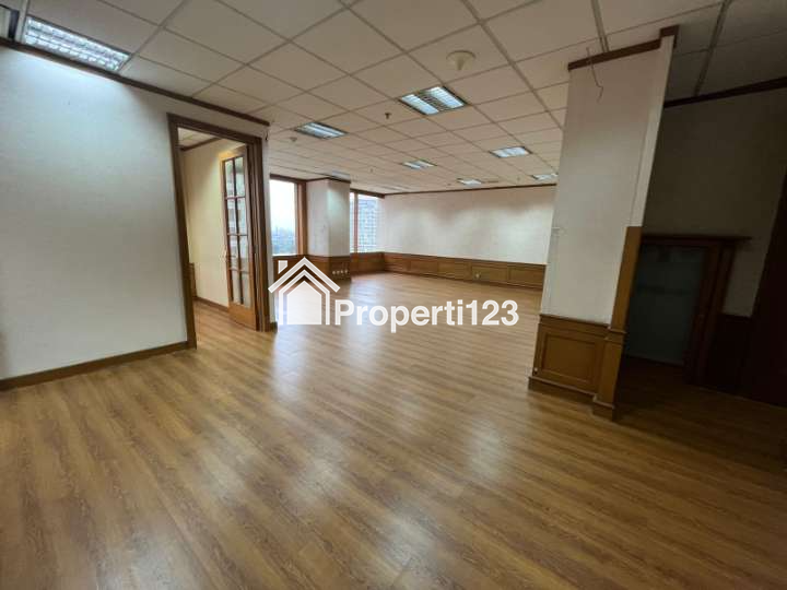 Disewakan Office Space di Menara Sudirman, Jln Jendral Sudirman Kav 60, Jakarta Selatan - 15