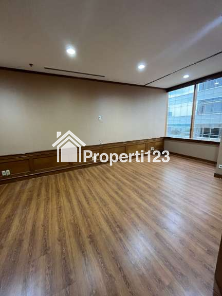 Disewakan Office Space di Menara Sudirman, Jln Jendral Sudirman Kav 60, Jakarta Selatan - 11