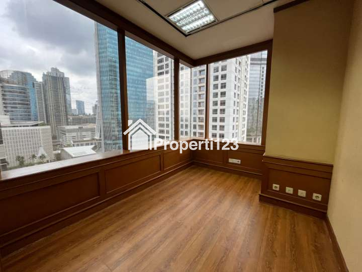 Disewakan Office Space di Menara Sudirman, Jln Jendral Sudirman Kav 60, Jakarta Selatan - 10