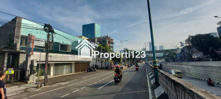 Dijual Building di Jln. Mampang Prapatan Raya, Mampang Prapatan, Jakarta Selatan - 2