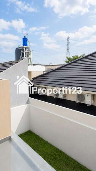 Rumah Hook Timur di Sakura Regency 3 Bekasi 2 Lantai Bebas Banjir - 4