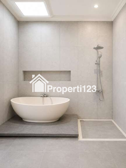 Rumah Hook Timur di Sakura Regency 3 Bekasi 2 Lantai Bebas Banjir - 7