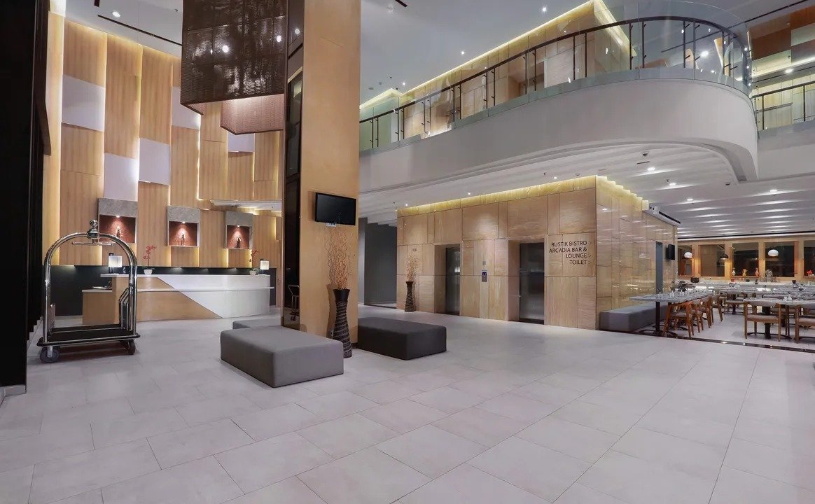 Dijual Hotel Bintang 4 di Jalan Mataram, Cibatu, Cikarang Selatan, Lippo Cikarang, Bekasi, Jawa Barat - 1