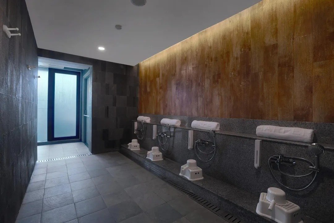 Dijual Hotel Bintang 4 di Jalan Mataram, Cibatu, Cikarang Selatan, Lippo Cikarang, Bekasi, Jawa Barat - 14