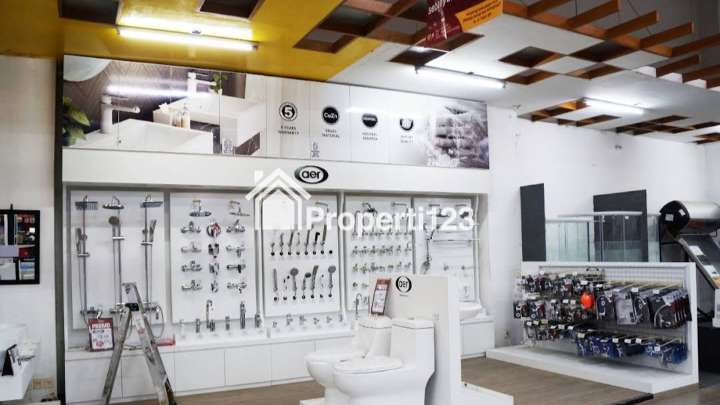 Gudang dan Showroom Jl Kartini Pusat Kota Gresik Strategis - 4