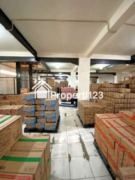 Gudang Strategis Jalan Raya Kaliabang Tengah Bekasi Utara - 8