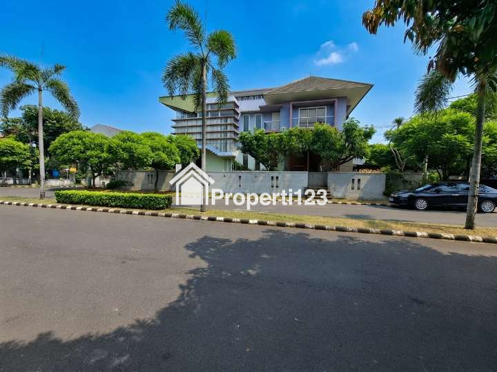 Rumah Hoek 3 Muka Extra Luas Kemang Pratama 2 Bekasi - 15
