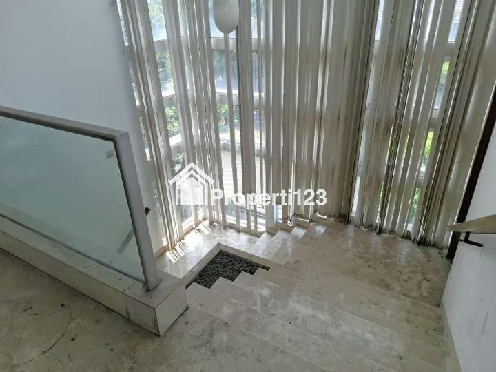 Rumah Hoek 3 Muka Extra Luas Kemang Pratama 2 Bekasi - 12