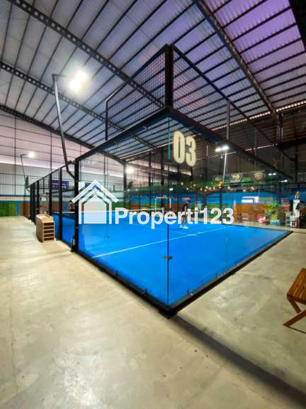 Gedung Lapangan Padel Aktif Dekat Jalan Perjuangan Bekasi Utara - 9