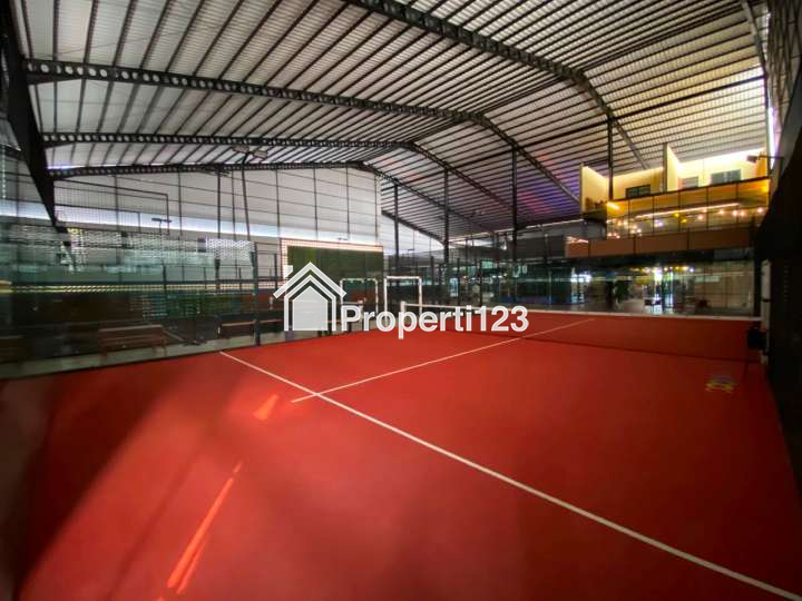 Gedung Lapangan Padel Aktif Dekat Jalan Perjuangan Bekasi Utara - 7