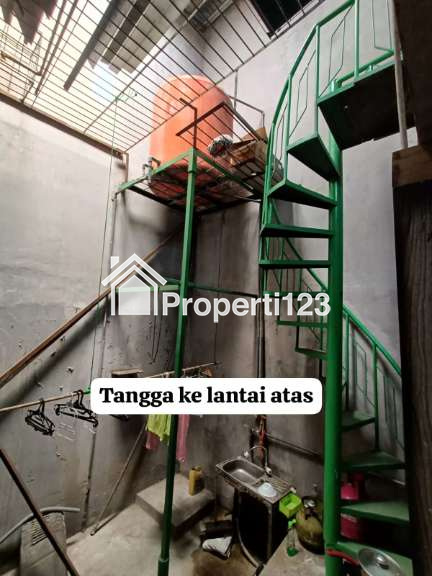 JUAL RUMAH DI BANDUNG SIAP HUNI LOKASI STRATEGIS BEBAS BANJIR DEKAT SEKOLAH DAN RUMAH SAKIT - 16