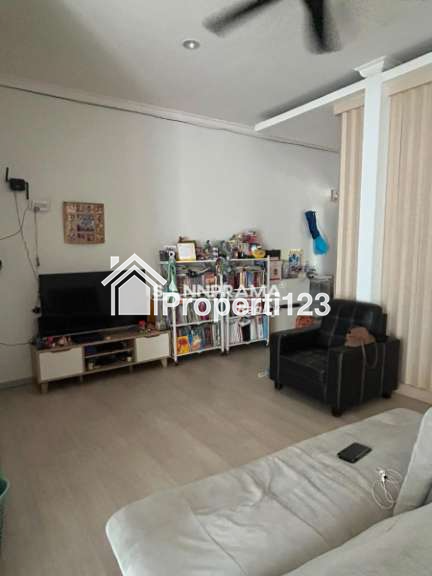 Rumah second 1,5 lantai terawat di Bella Casa Residence Depok - 4