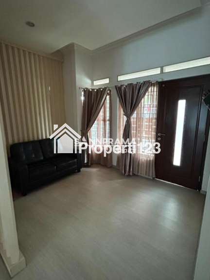 Rumah second 1,5 lantai terawat di Bella Casa Residence Depok - 3