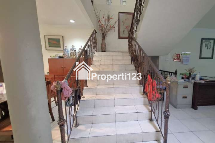 Rumah Strategis Mandala Tomang Jakarta Barat - 9