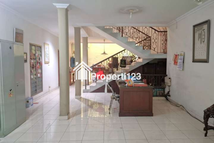 Rumah Strategis Mandala Tomang Jakarta Barat - 3