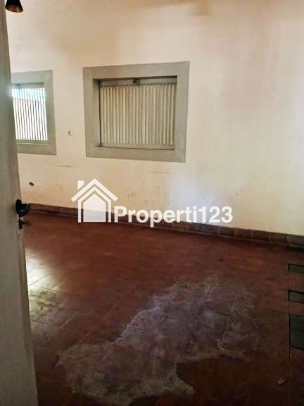 Rumah Belanda Hitung Tanah 1315 m2 SHM View Taman Untuk Kantor Komersial Lingkungan Asri Sejuk Tenang Lokasi Premium Super Strategis di Sayap Jl. Ir. H. Juanda Dago Bandung - 6