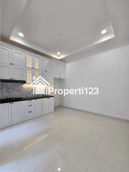Rumah klasik modern dalam komplek di Pondok Bambu Jaktim - 7