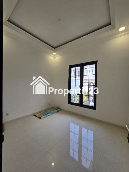 Rumah klasik modern dalam komplek di Pondok Bambu Jaktim - 9