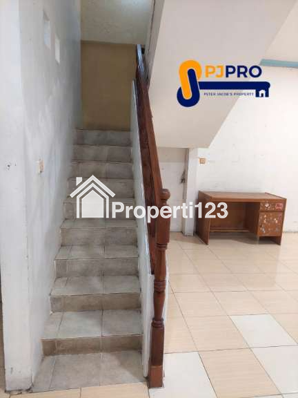 Dijual Rumah Siap Huni dengan Harga Murah di Harapan Indah Bekasi - 3