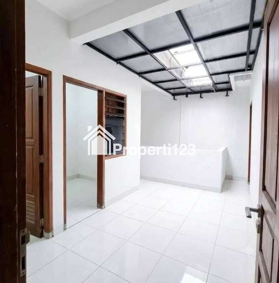 Rumah Murah Baru Renovasi Di Gunungsari Indah Wiyung Surabaya Selatan - 7