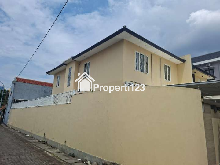 Rumah Semi Furnished Di Klampis aji Sukolilo SUrabaya Timur - 3