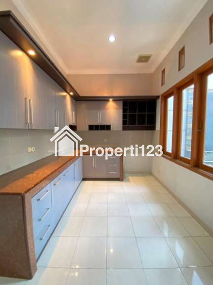 Rumah Mewah Komplek Kavling Marinir Pondok Kelapa Jakarta Timur - 9