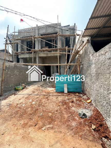 Rumah mewah 2lantai American Classic di Cipayung Jakarta Timur - 4