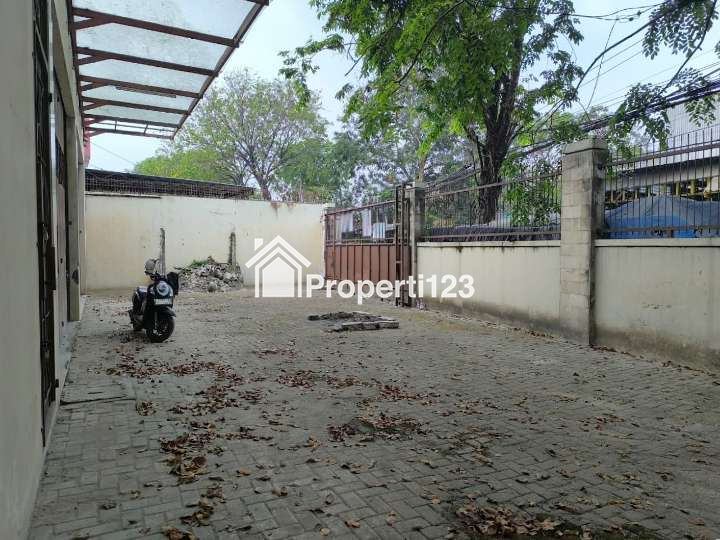 Ruko Ex Toko Bahan Bangunan Jalan Perjuangan Bekasi Utara - 18