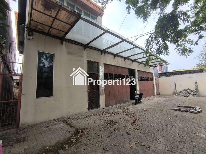 Ruko Ex Toko Bahan Bangunan Jalan Perjuangan Bekasi Utara - 2