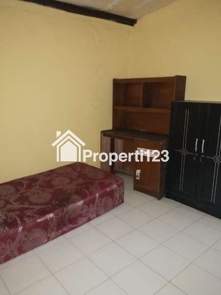 Rumah dan Kost 17 Kamar Hitung Tanah Lokasi Premium Super Strategis Dekat Alun-alun  UNLA UNPAS Perkantoran Pertokoan Hiburan Kuliner di Sayap Jl. Karapitan  Bandung - 4