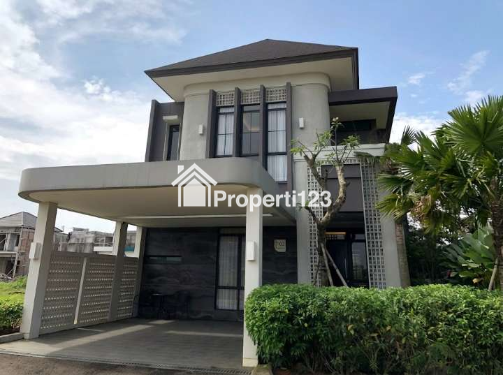 DIJUAL RUMAH MEWAH TEPI DANAU DI PODOMORO PARK BANDUNG - CLUSTER BRAHMAPURI TIPE SAGARA HOOK - 1
