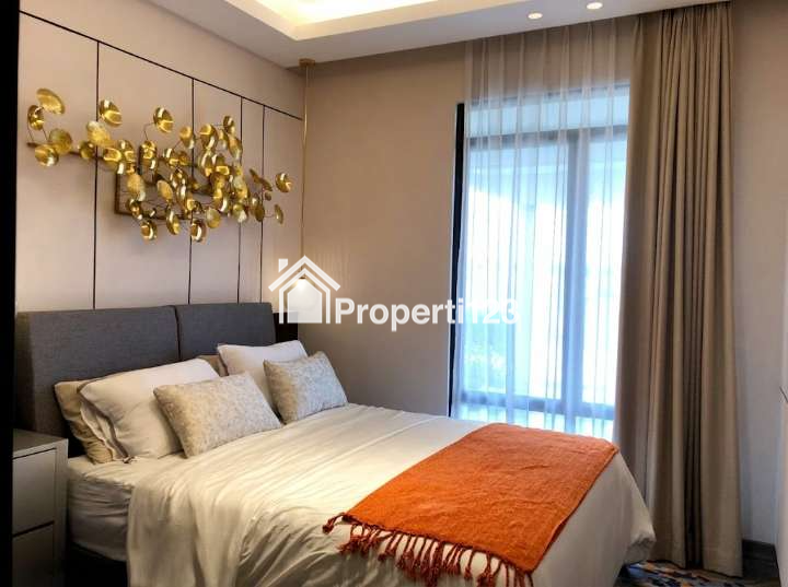 DIJUAL RUMAH MEWAH TEPI DANAU DI PODOMORO PARK BANDUNG - CLUSTER BRAHMAPURI TIPE SAGARA HOOK - 4