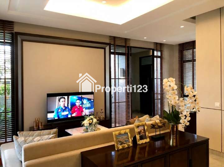 DIJUAL RUMAH MEWAH TEPI DANAU DI PODOMORO PARK BANDUNG - CLUSTER BRAHMAPURI TIPE SAGARA HOOK - 2