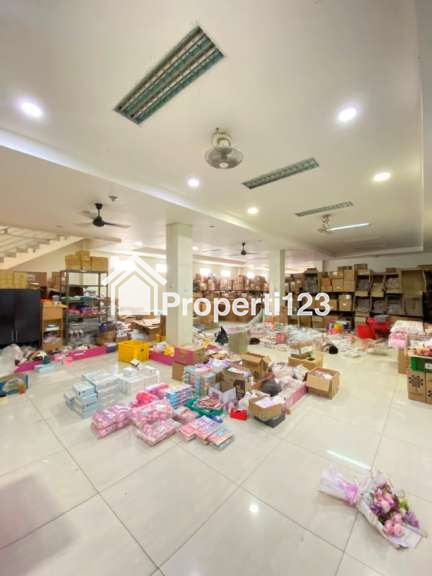 Gudang Strategis Jalan Raya Kaliabang Tengah Bekasi Utara - 8