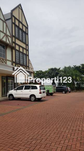 Disewakan Ruko di North Solvang Square, Gading Serpong, Tangerang - 2