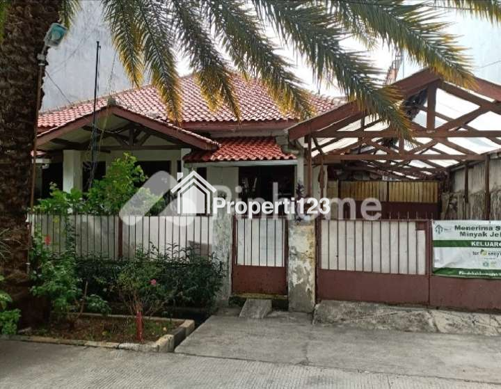 Dijual Rumah di Grogol Jakbar LB LT 500 M2 LB 362 M2 Rp. 14 M (nego) - 3