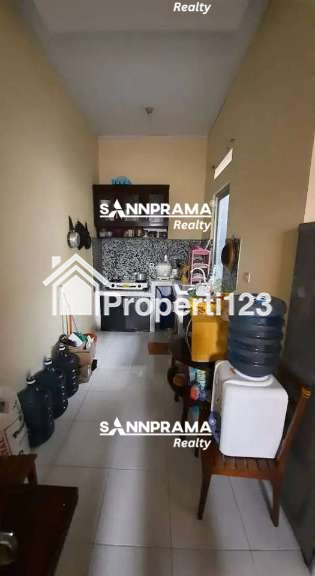 Rumah second 2 lantai siap huni di Depok Utara - 3