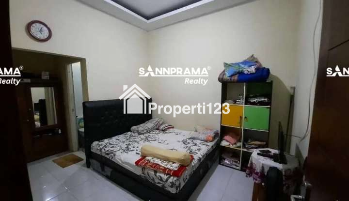 Rumah second 2 lantai siap huni di Depok Utara - 7