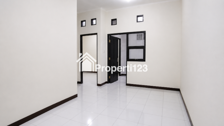 Rumah Siap Huni Komplek Taman Kopo Katapang Soreang Bandung - 5