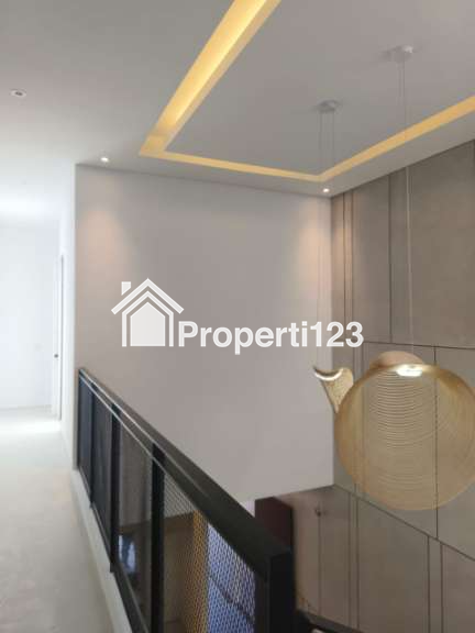 Rumah Baru Minimalis Modern Di Lebak Jaya Kenjeran Surabaya Utara - 11