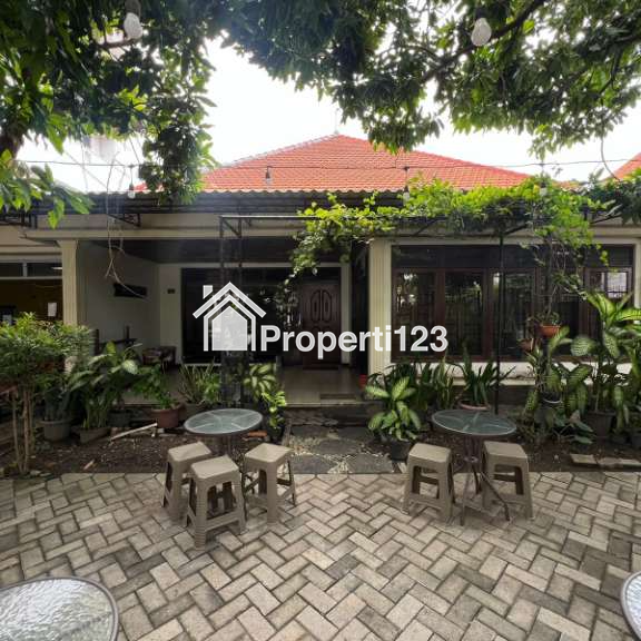 Rumah Komersial Pusat Kota Surabaya Jl Kartini Dr Soetomo Tegalsari - 1