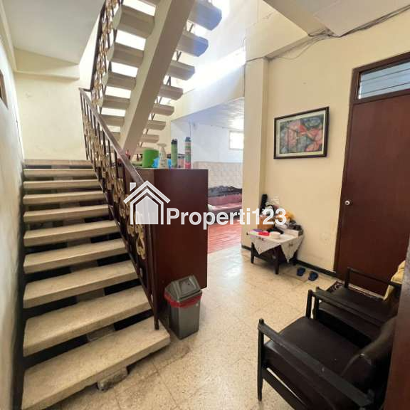 Rumah Komersial Pusat Kota Surabaya Jl Kartini Dr Soetomo Tegalsari - 6