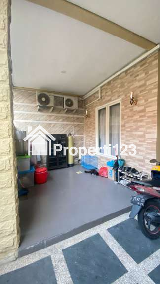 Rumah Cantik Minimalis Modern Di Jambangan Surabaya selatan - 10