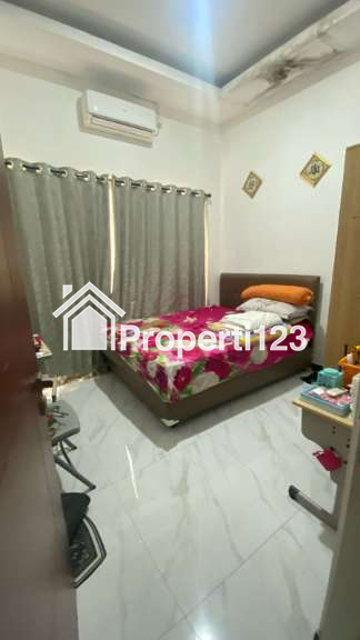 Rumah Cantik Minimalis Modern Di Jambangan Surabaya selatan - 5